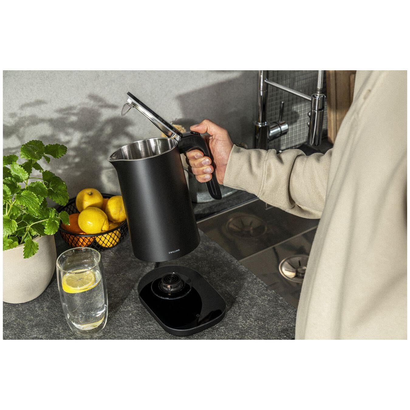 ZWILLING ENFINIGY Wasserkocher Pro mit 6 Temperatureinstellungen