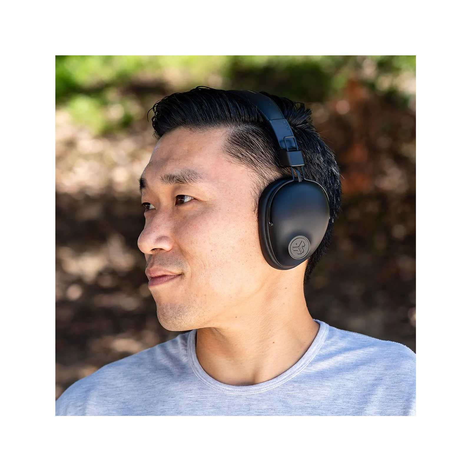 JLab Studio Pro Wireless Over-Ear Bluetooth Kopfhörer Schwarz JLab Studio Pro Wireless Over-Ear Bluetooth Kopfhörer Schwarz