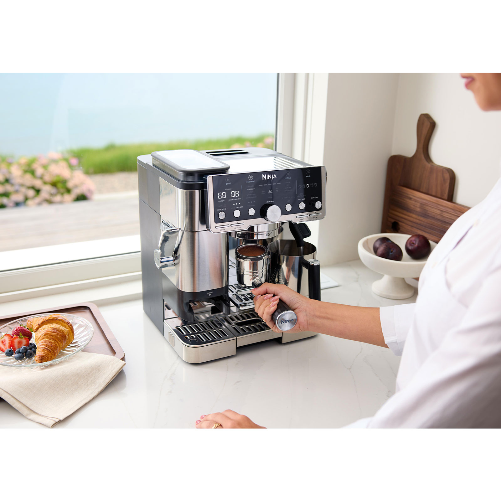 Ninja ES701EU Luxe Café Pro Siebträger-Espressomaschine Ninja ES701EU Luxe Café Pro Siebträger-Espressomaschine