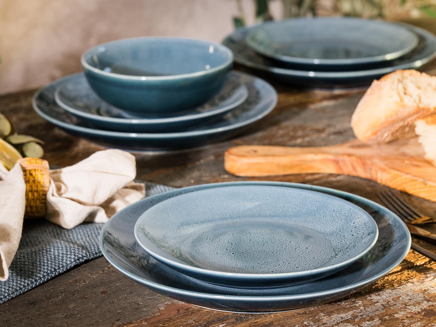 CreaTable, 23672, Serie Reactive BLUE, Geschirrset, Teller Set 12 teilig CreaTable, 23672, Serie Reactive BLUE, Geschirrset, Teller Set 12 teilig