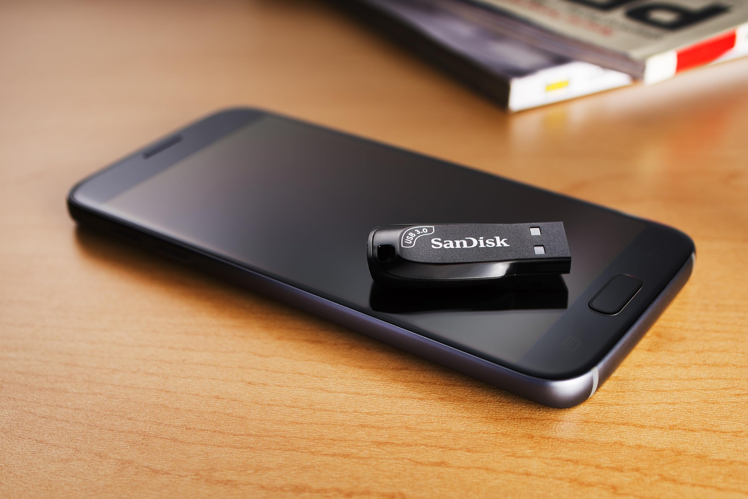 SanDisk Ultra Shift USB 3.0 Flash Drive 32GB