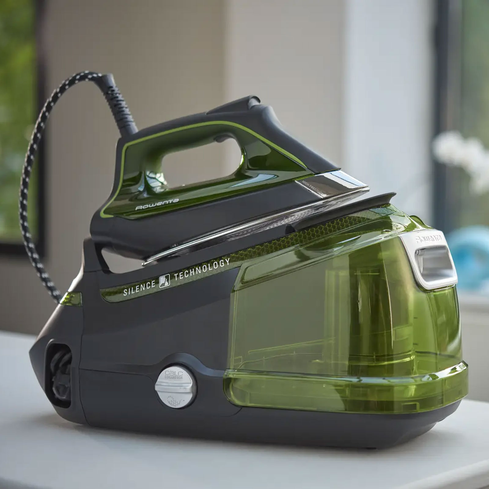 Rowenta DG9246F0 STEAM STATION PRO Dampfbügelstation