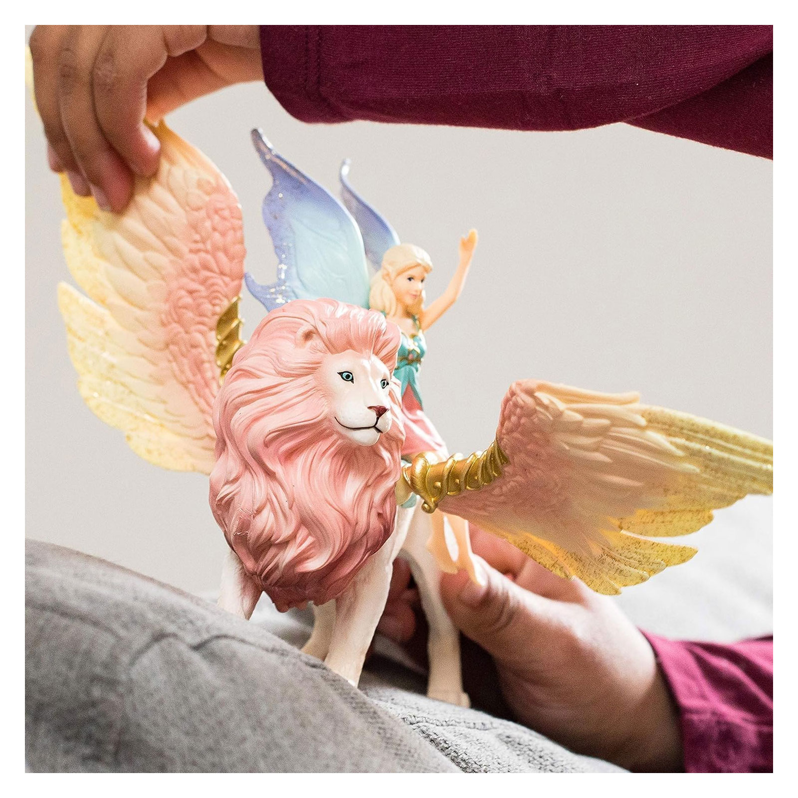 Schleich Elfe auf geflügeltem Löwe Spielfigur (70714) Schleich Elfe auf geflügeltem Löwe Spielfigur (70714)