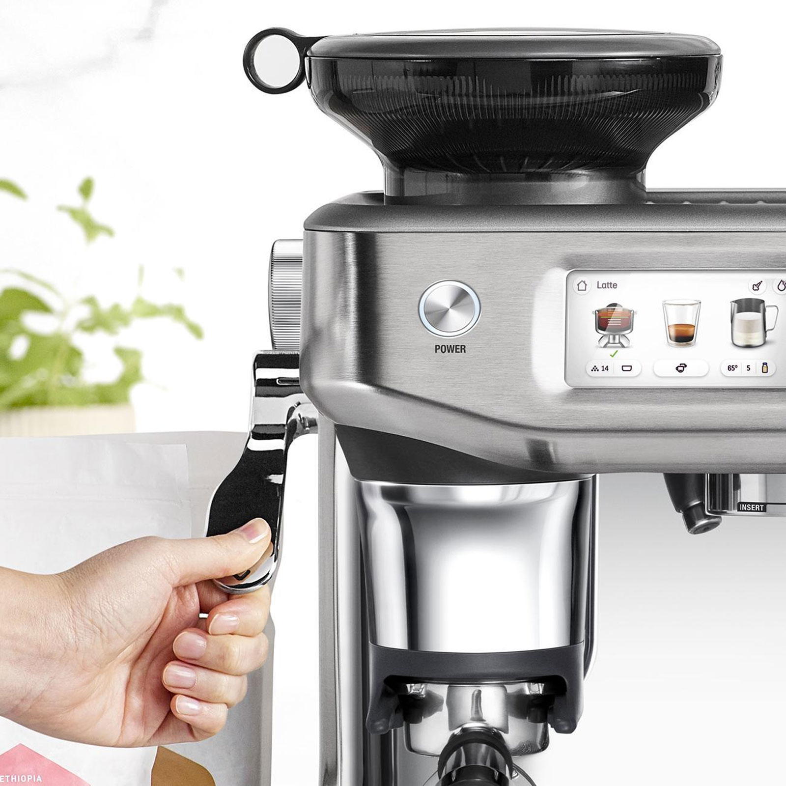Sage SES882BSS Siebträger-Espressomaschine (ThermoJet®, 3 Sekunden Aufheizzeit, integriertes Mahlwerk, Auto MilQ™, Cold Brew, Touchscreen)