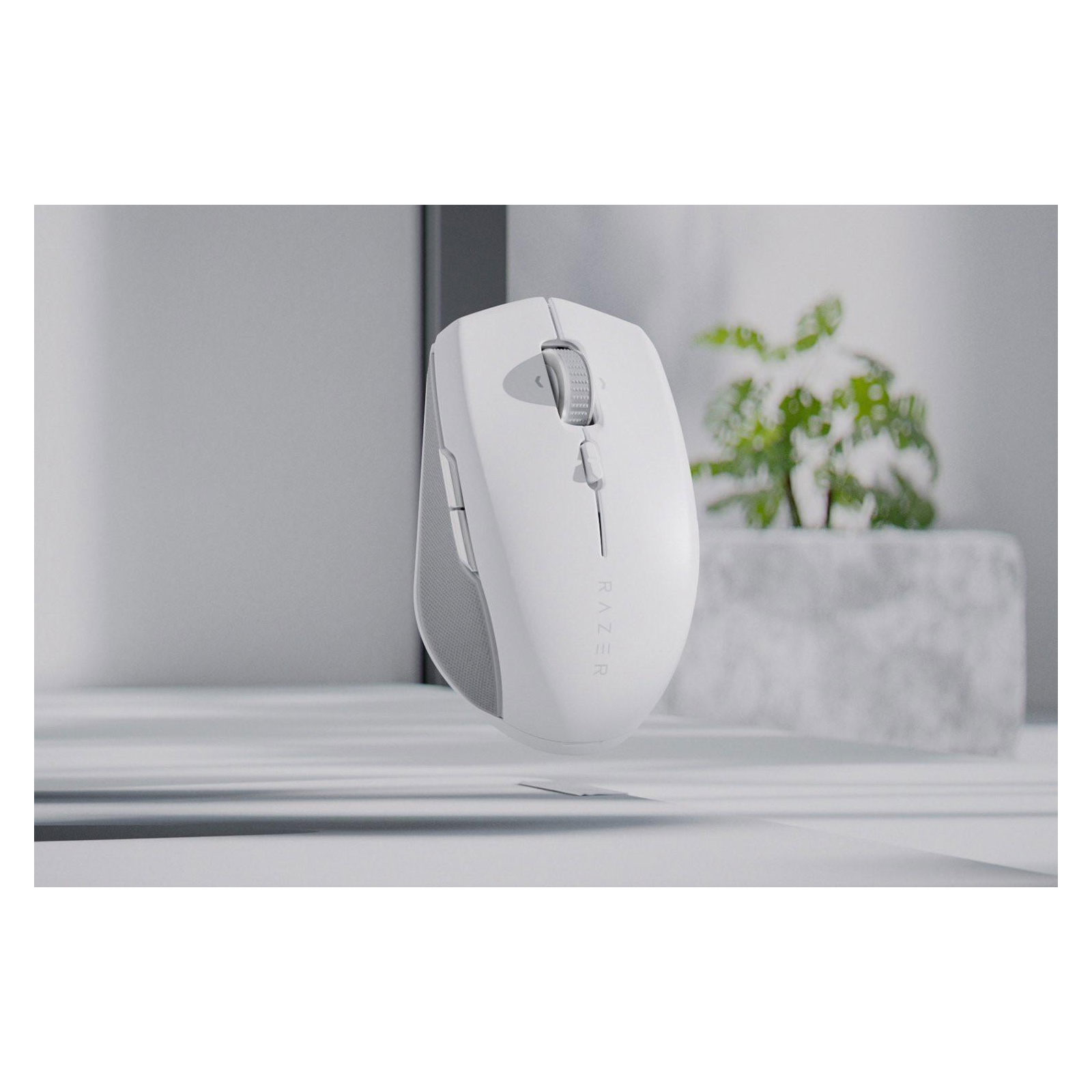 Razer Pro Click Mini weiß Gaming-Maus