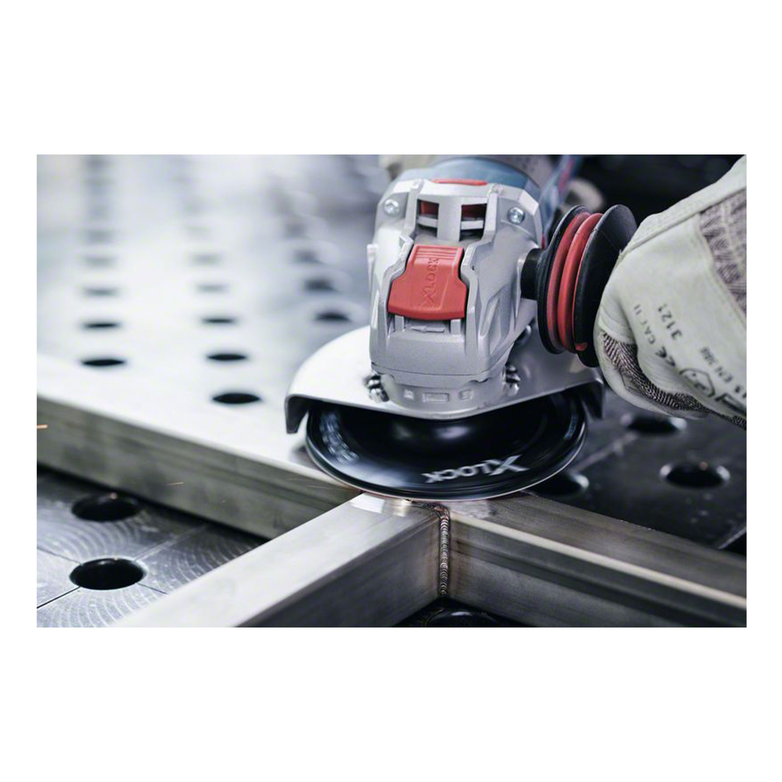 Bosch Professional X-LOCK Fiberscheibe, 125 mm, K 50, Sternloch, R780 Best for Metal + Inox