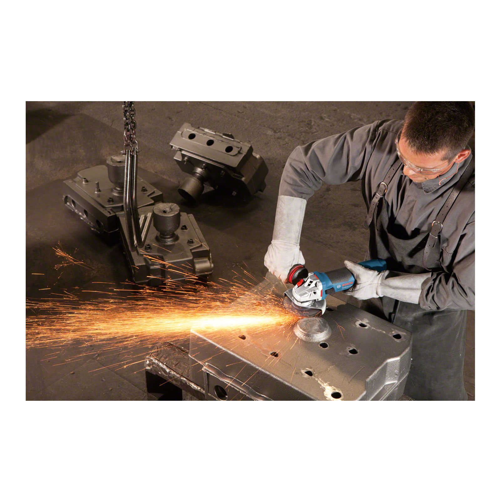 Bosch Professional GWS 17-125 CIE Koffer Elektrischer Winkelschleifer