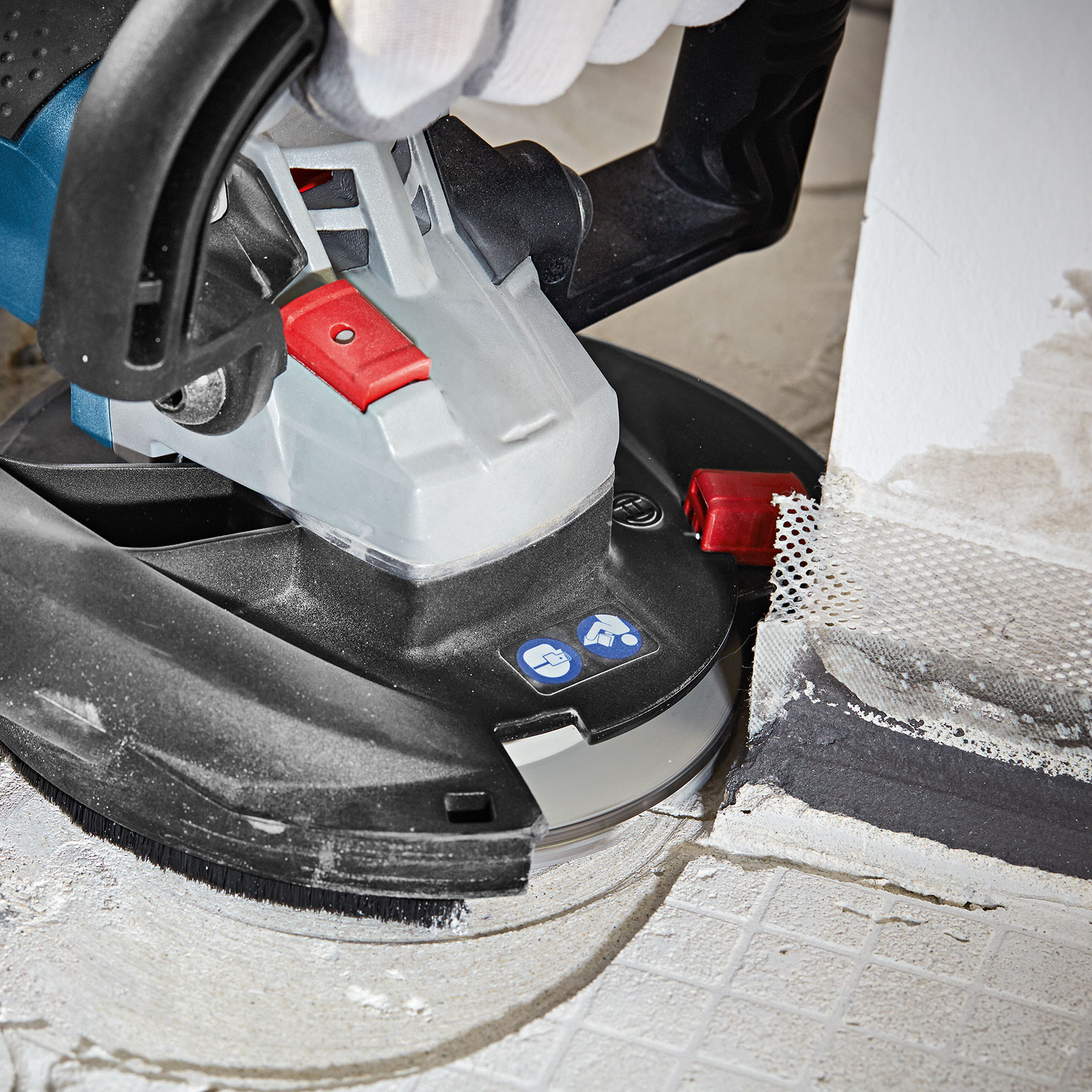 Bosch Professional GBR 15 CAG Betonschleifer