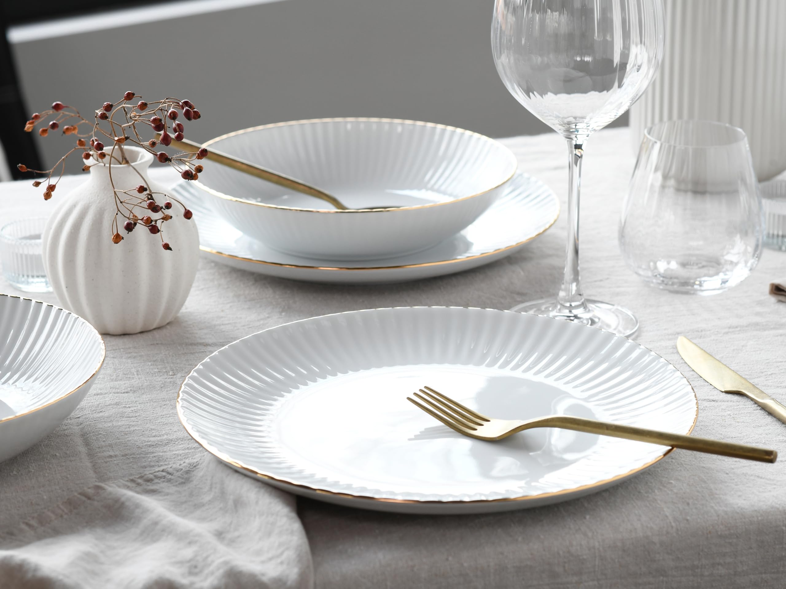 CreaTable, 20752, Serie Allegra Goldband, 12-teiliges Geschirrset für 6 Personen