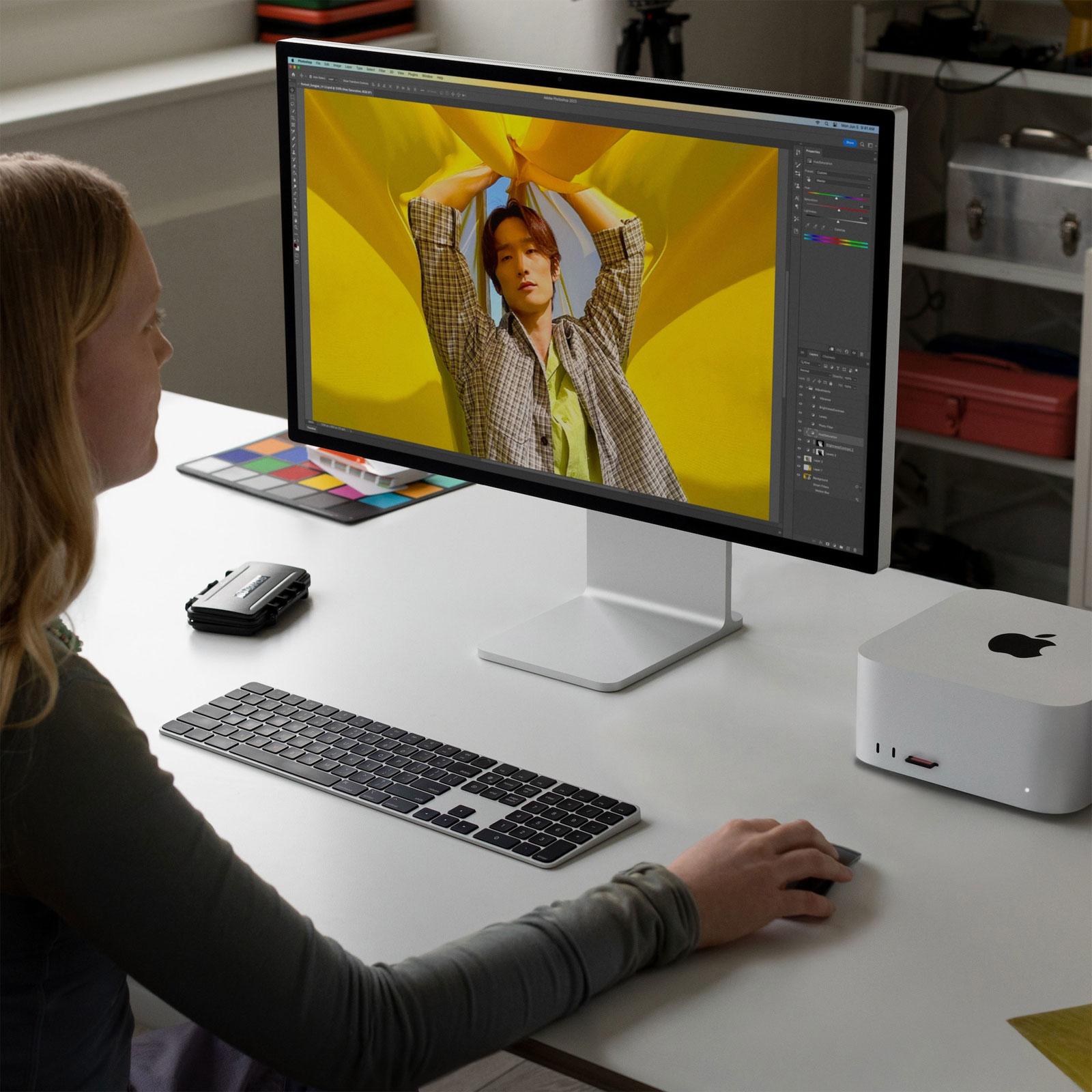 Apple Mac Studio, 2023, Silber, M2 Ultra, 24-Core-CPU, 60-Core-GPU, 128 GB, 2 TB SSD
