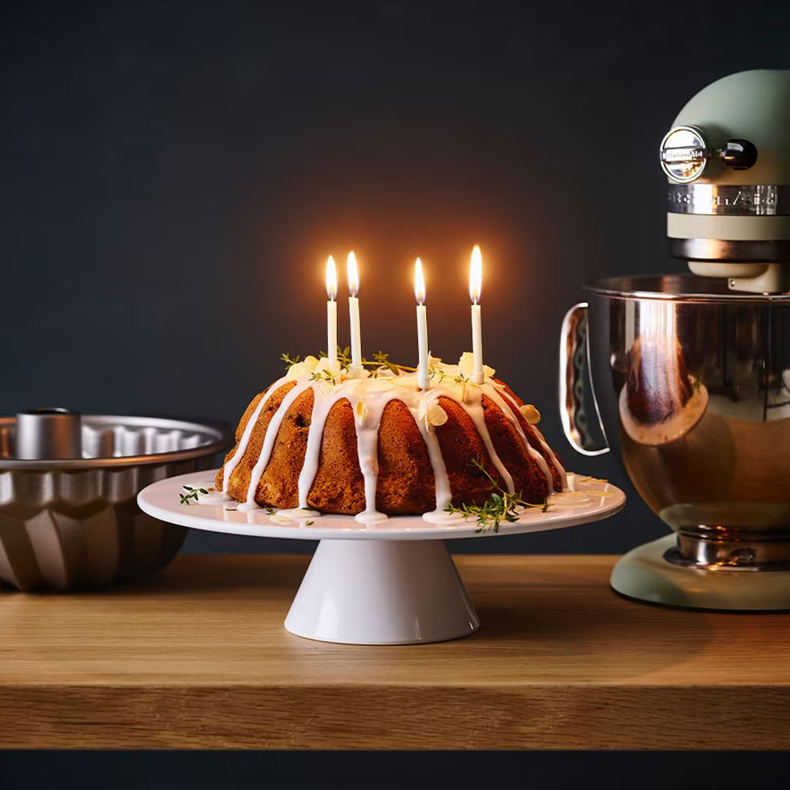 KitchenAid Bakeware Aluminisiertem Stahl Backform Tulband-Kuchen-Bundt-Form 24cm