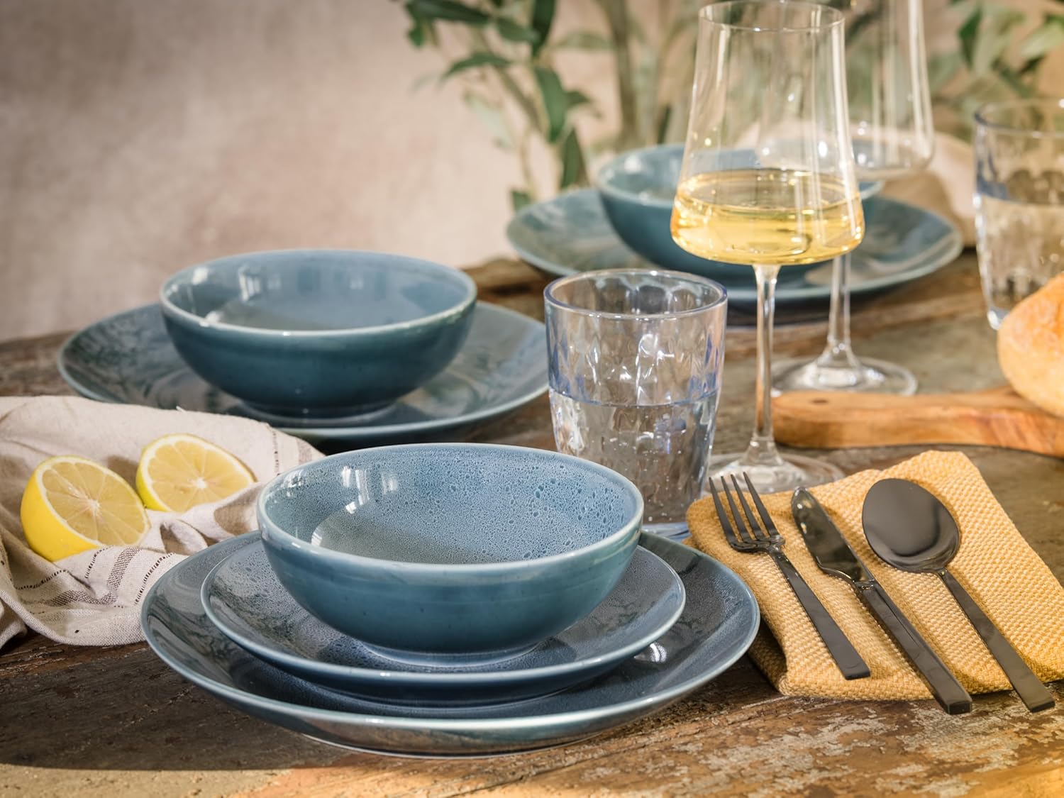 CreaTable, 23672, Serie Reactive BLUE, Geschirrset, Teller Set 12 teilig CreaTable, 23672, Serie Reactive BLUE, Geschirrset, Teller Set 12 teilig