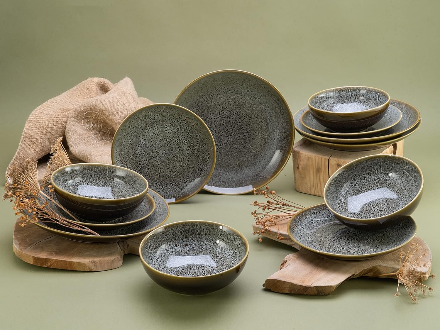 CREATABLE 23678, Serie Reactive Nostalgic (Grau / Cognac), Geschirrset, Teller Set 12 teilig