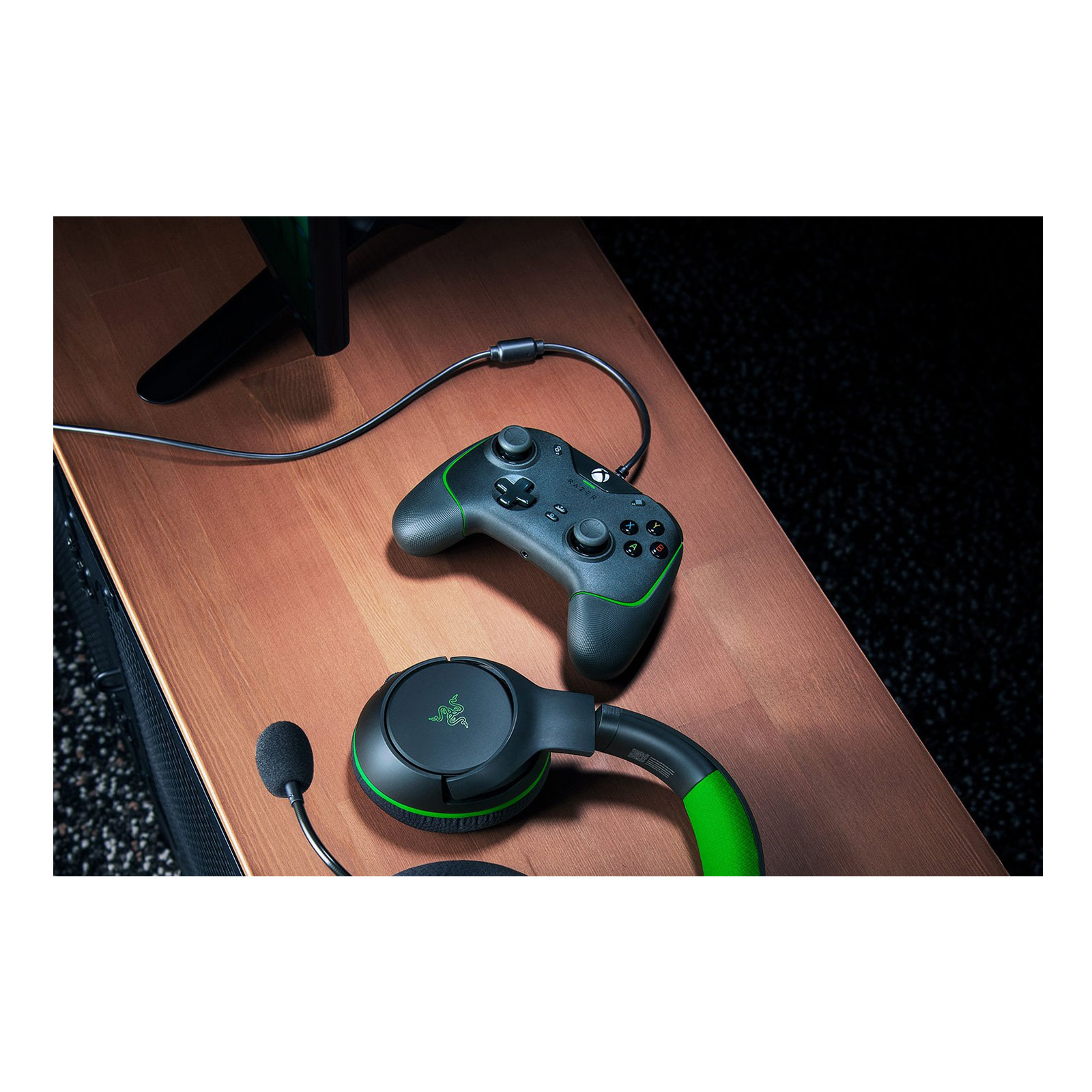 Razer Wolverine V2 Wired Controller USB, Xbox One/X/S, PC