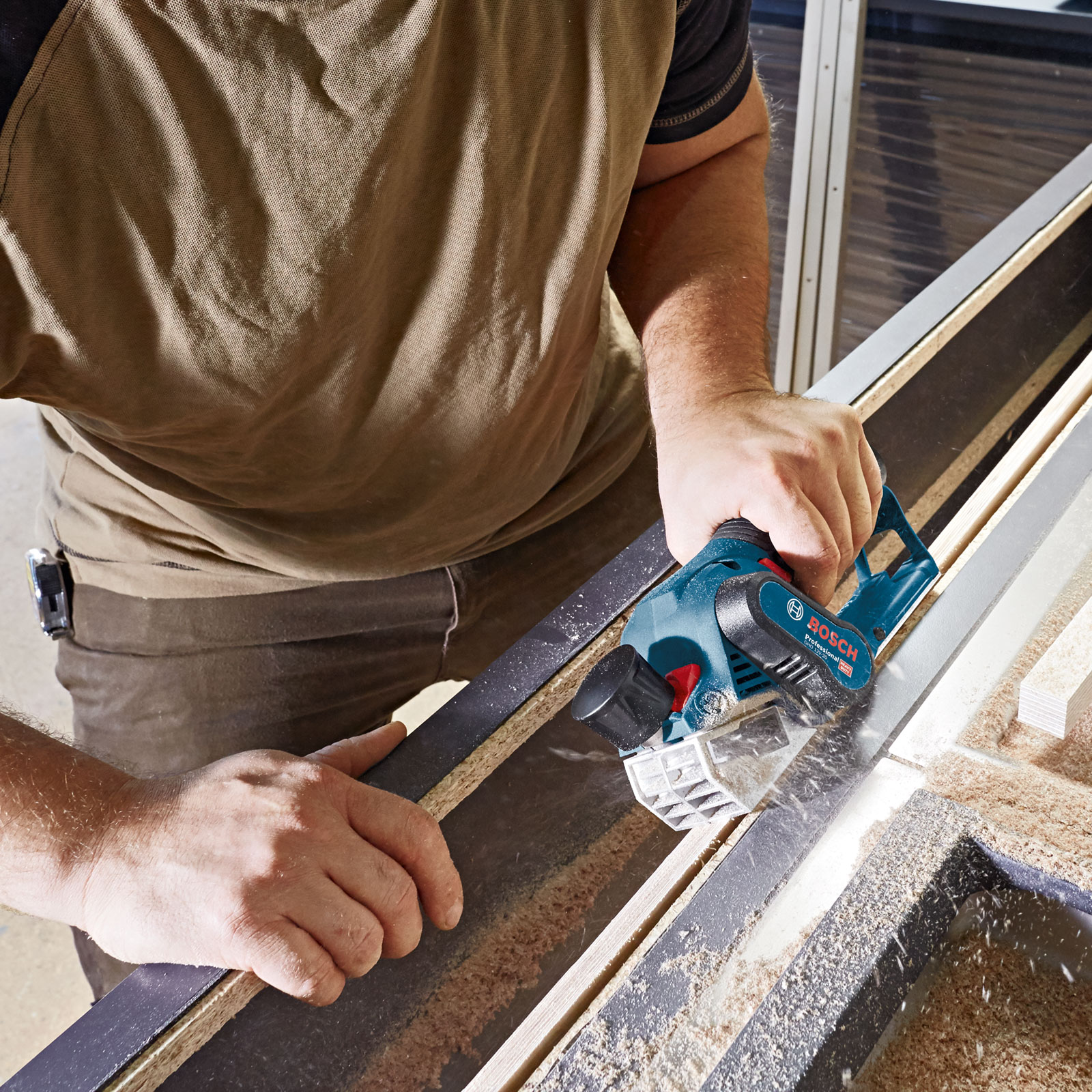Bosch Professional GHO 12V-20 Hobel (Akku)