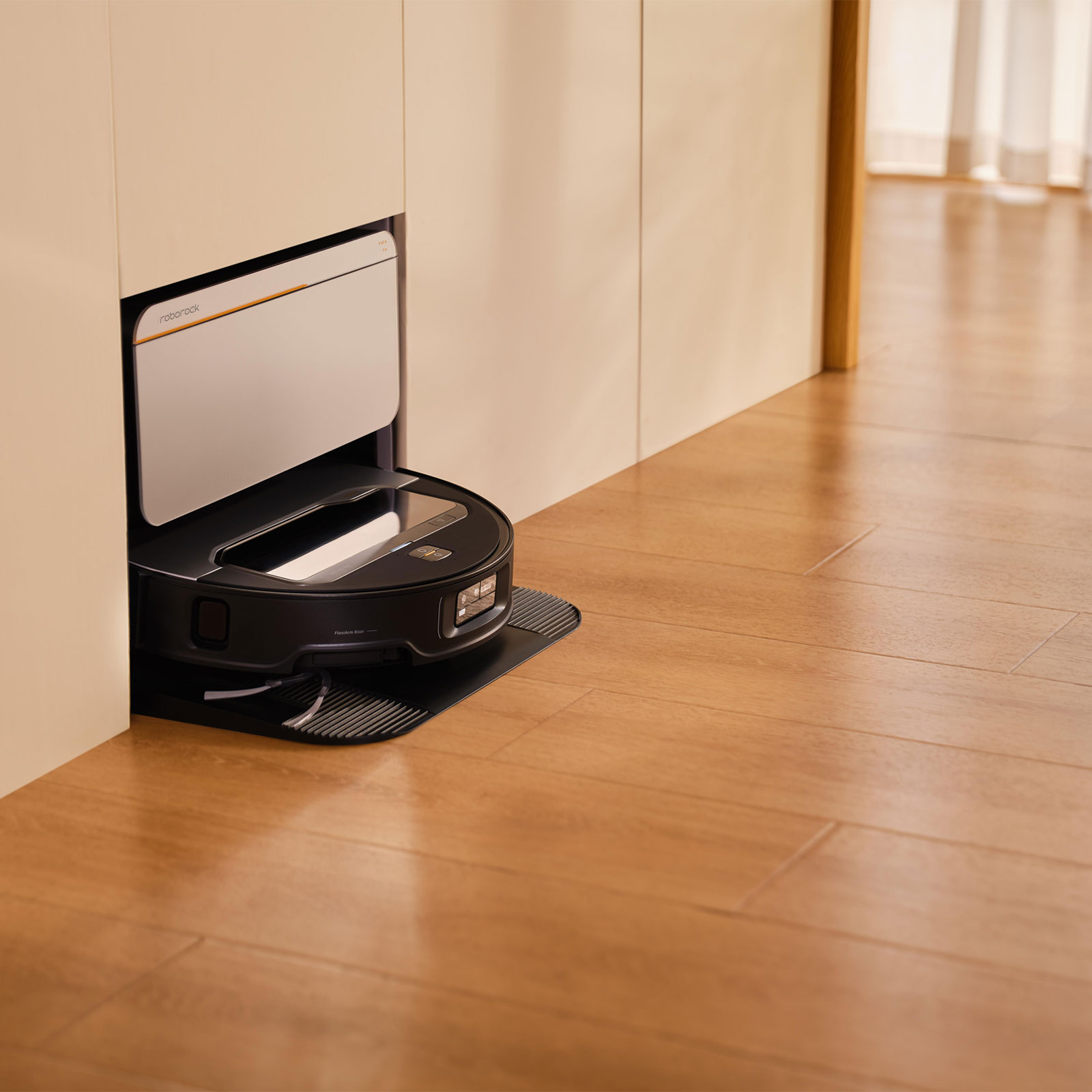 Roborock Saros Z70 R&D system Silver Saugroboter mit Wischfunktion