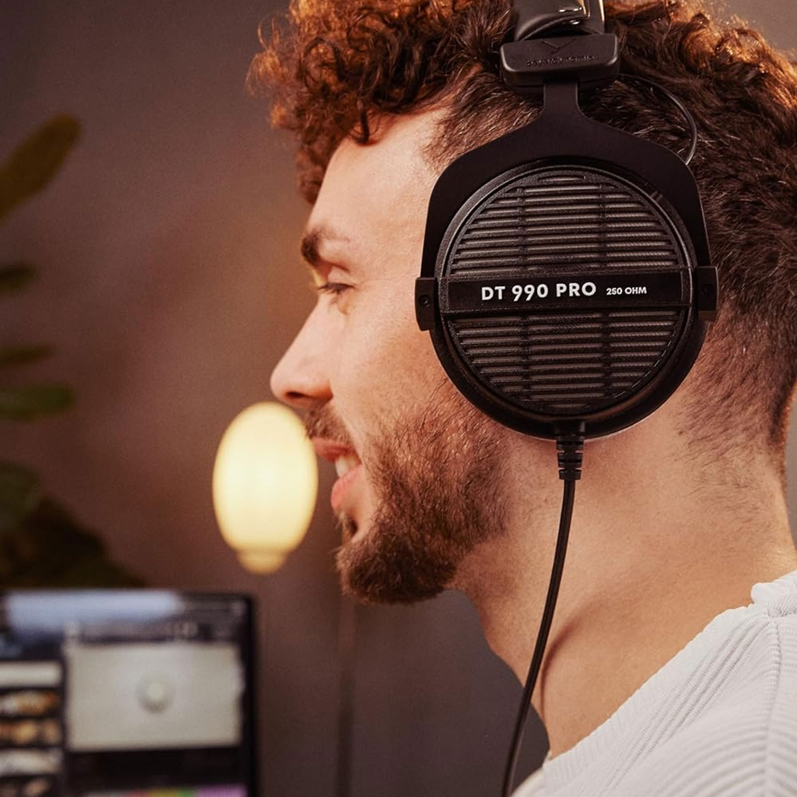 beyerdynamic Kabelgebundener Studio-Kopfhörer 250 Ohm "DT 990 Pro", silbergrau (00226165) (schwarz/grau, 3.5 mm)