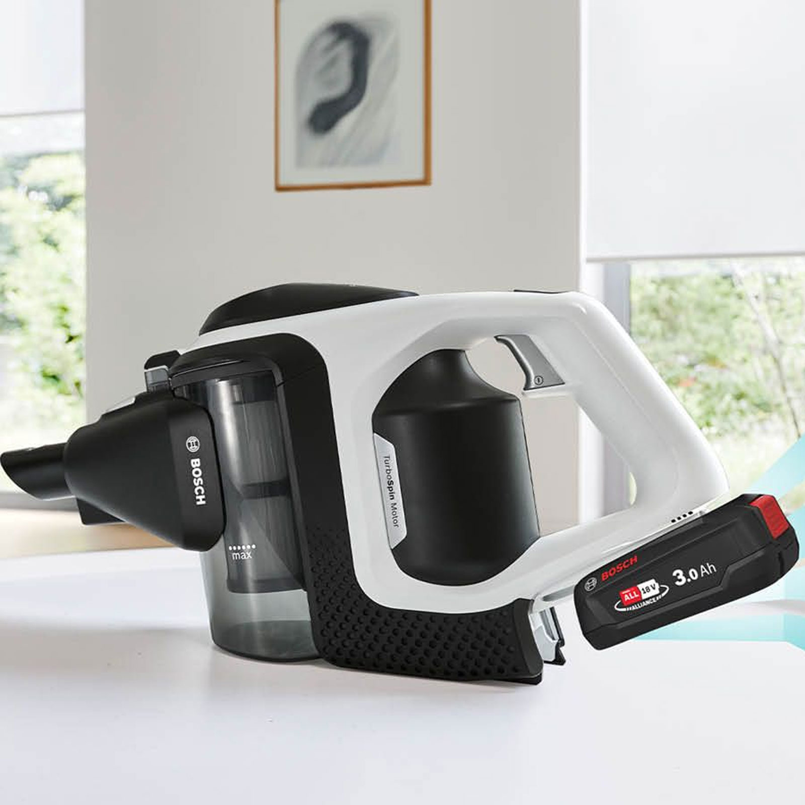 Bosch BSS712XHYG Unlimited 7 ProHygienic Aqua Akku-Staubsauger  Bosch BSS712XHYG Unlimited 7 ProHygienic Aqua Akku-Staubsauger