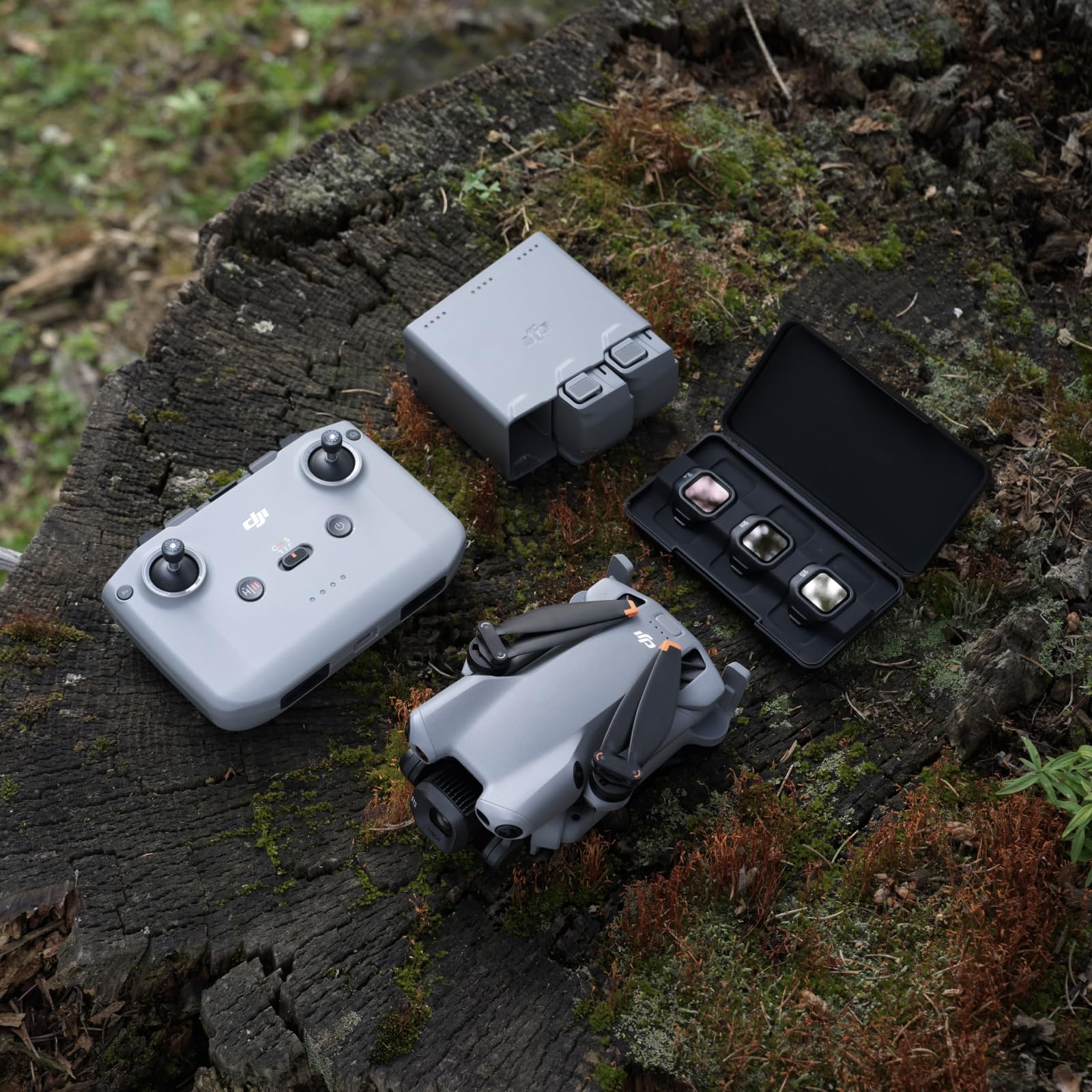 DJI Mini 5 Pro Fly More Combo mit DJI RC-N3, C0-Zertifiziert, Drohne mit Kamera
