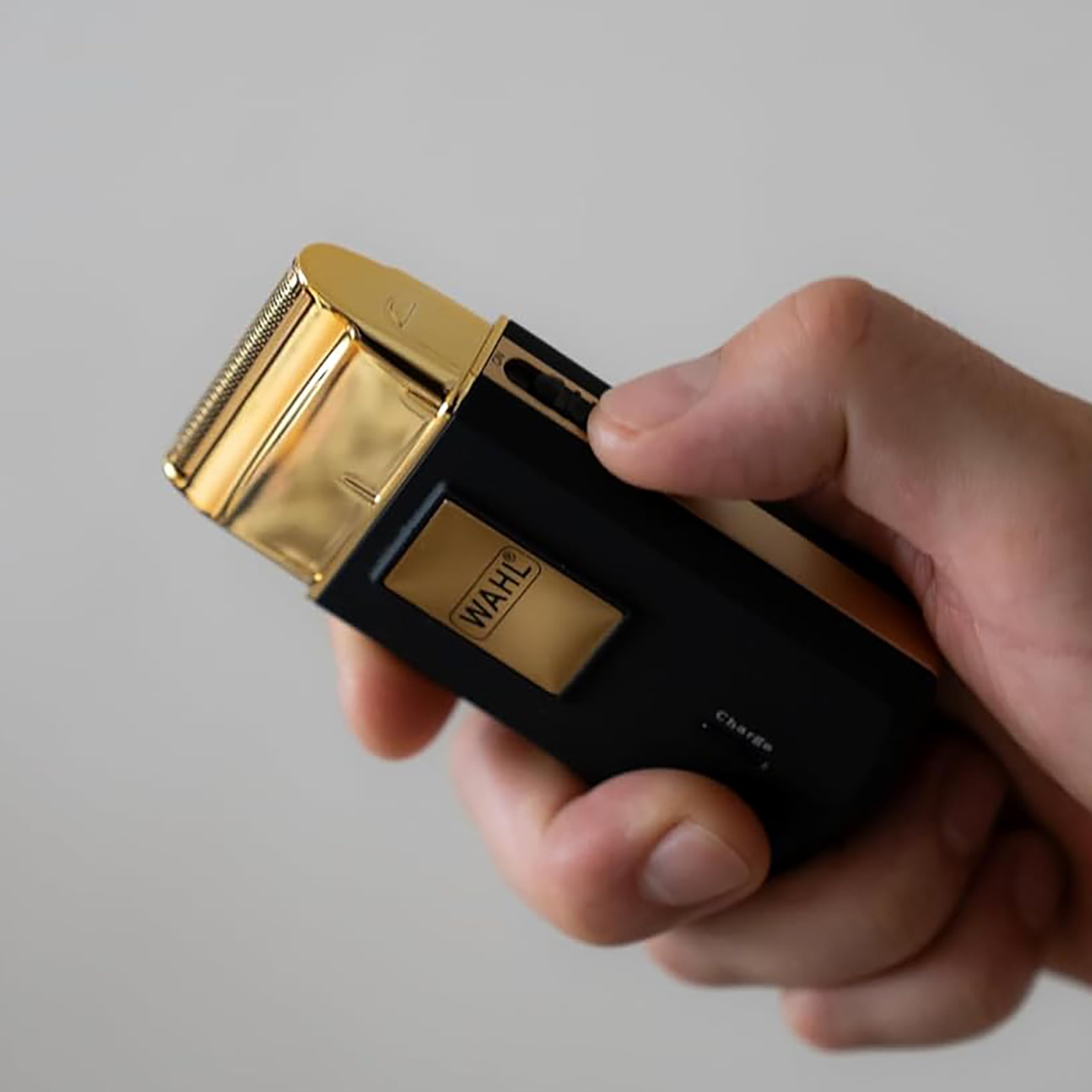 Wahl 07057-016 Travel Shaver Gold Edition
