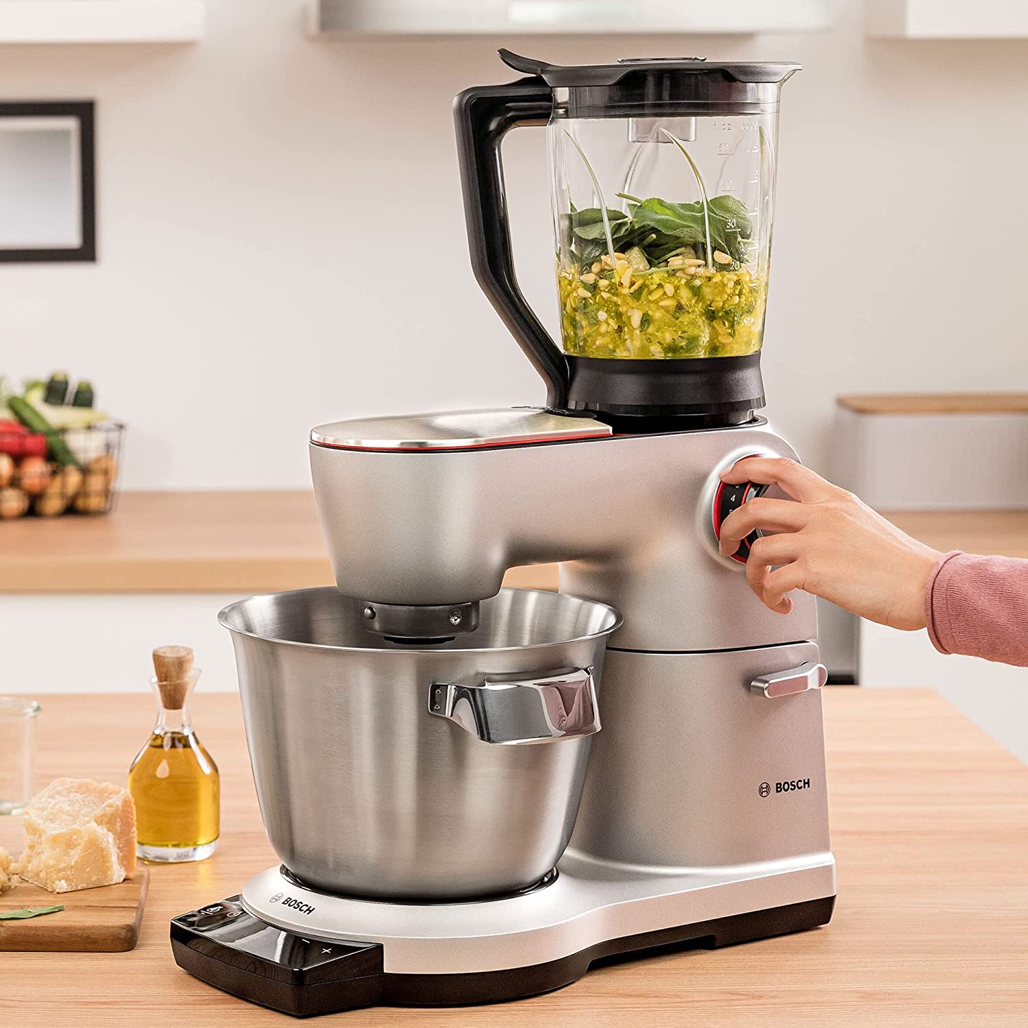 Bosch MUM9DT5S41 Universelle Küchenmaschine OptiMUM Timer 5,5l 1600W mit Zubehör Bosch MUM9DT5S41 Universelle Küchenmaschine OptiMUM Timer 5,5l 1600W mit Zubehör