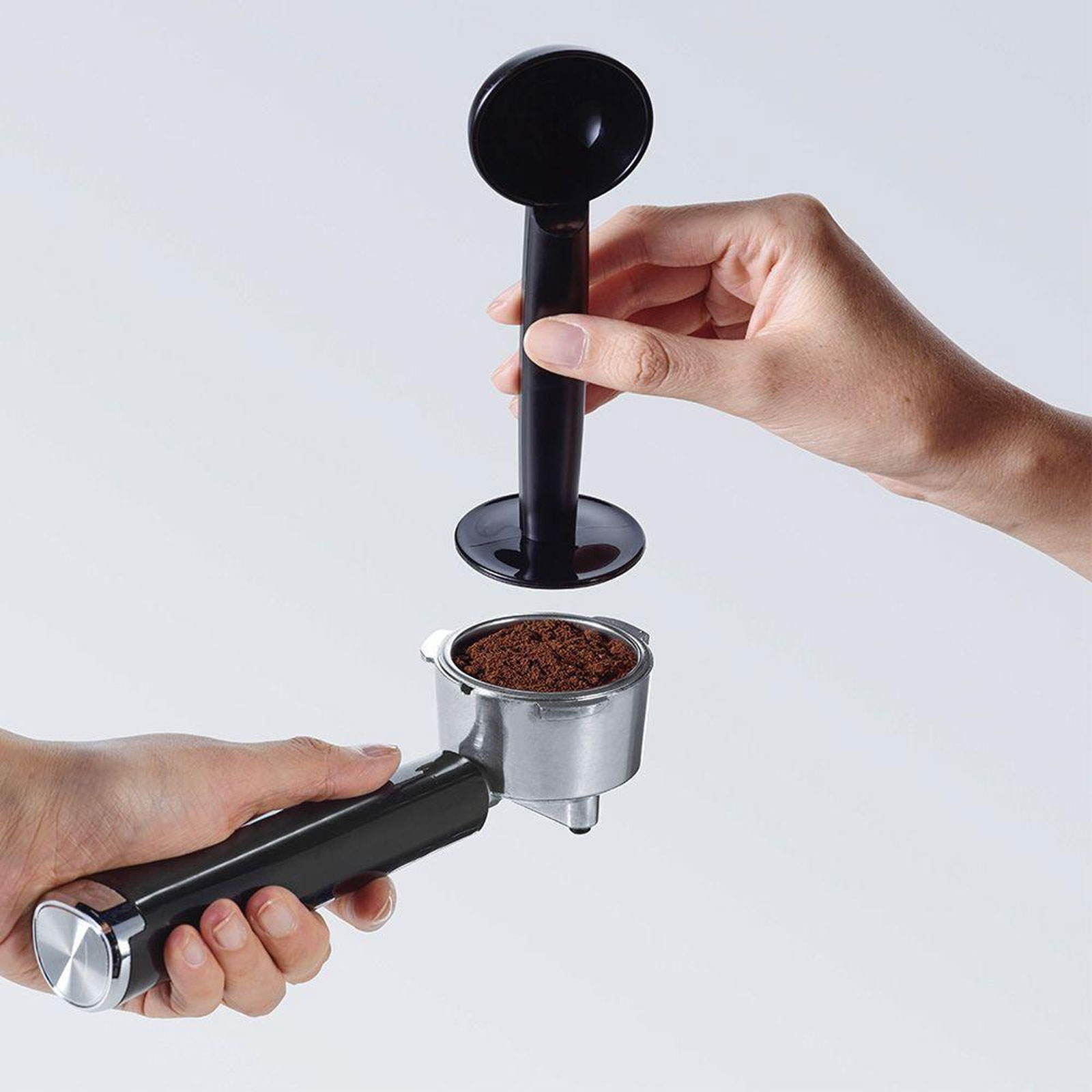 Polti Coffea P10S Siebträger-Espressomaschine (15 bar, 1,3 Liter, Milchschaumdüse, Edelstahlgehäuse, gemahlener Kaffee &; E.S.E.-Pads)
