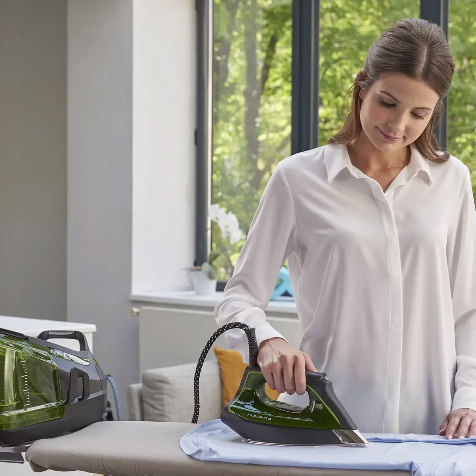 Rowenta DG9246F0 STEAM STATION PRO Dampfbügelstation