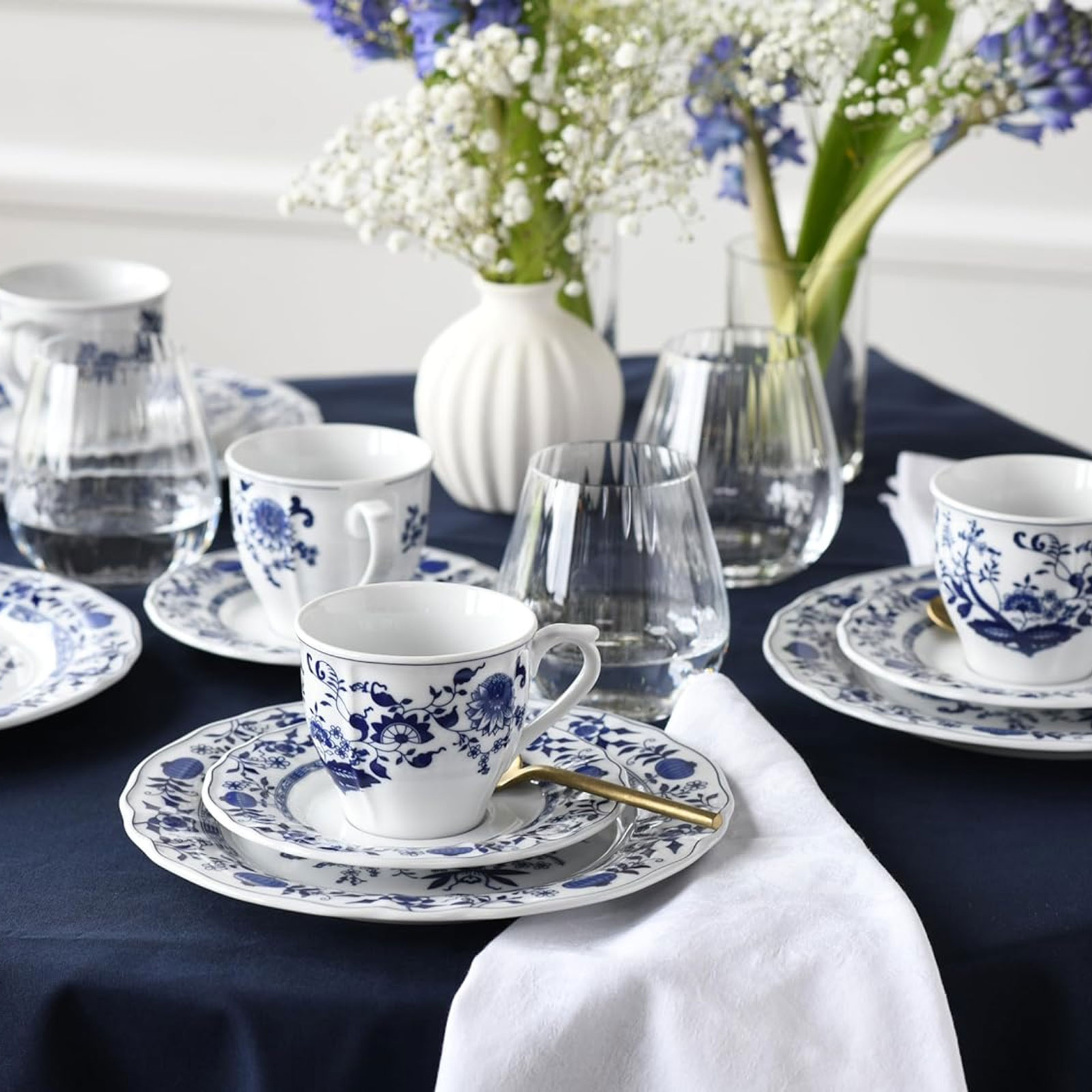 CreaTable Flora Zwiebelmuster 17131 Kaffeeservice, 18-teilig