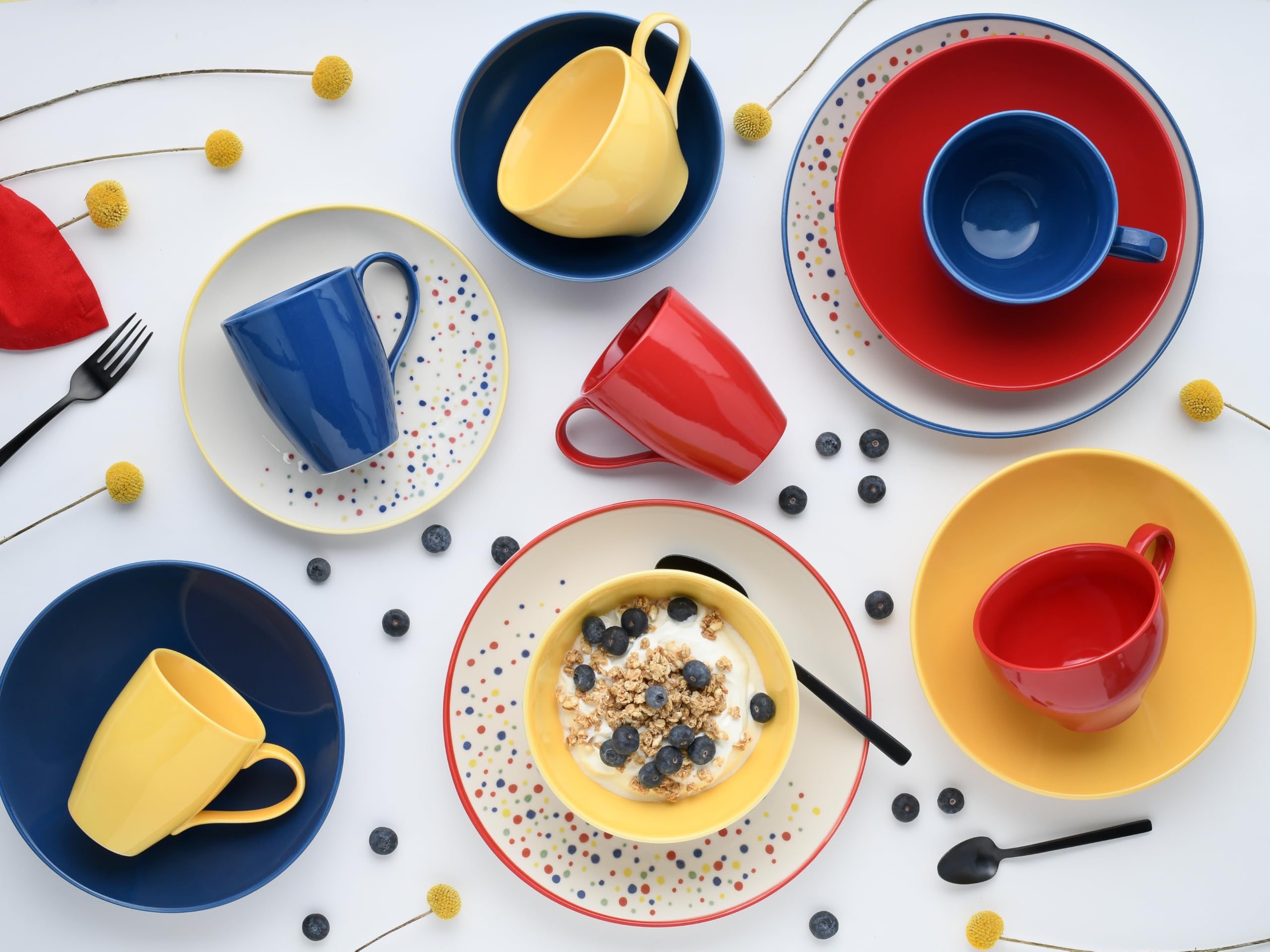 CreaTable, 24242, Serie Joy Dots Rot, 16-teiliges Geschirrset für 4 Personen