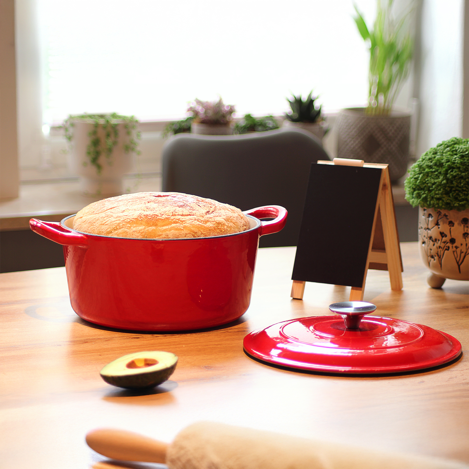 Echtwerk Schmortopf Gusseisen Gusseisentopf Bräter mit Deckel Brotbacktopf rund Grill BBQ Induktion Creme, 3,5 L