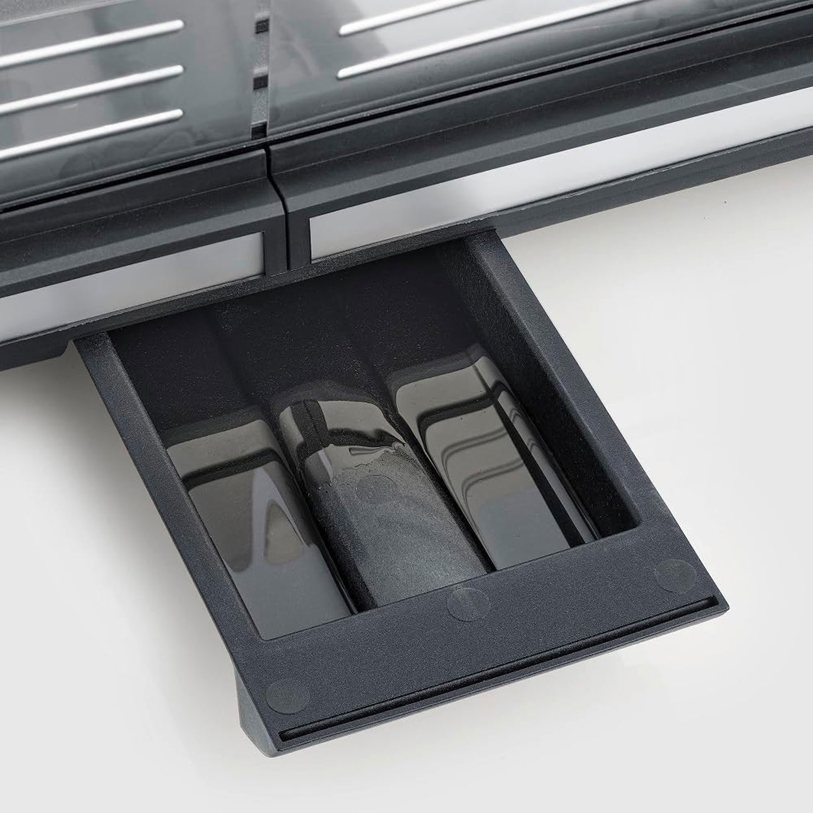SEVERIN PG 8564 Plancha Tischgrill (2300 Watt, Kunststoff / Edelstahl / Aluminium, stufenlose Regulierung, Grillfläche: 1500cm², antihaftbeschichtet, Windschutz)