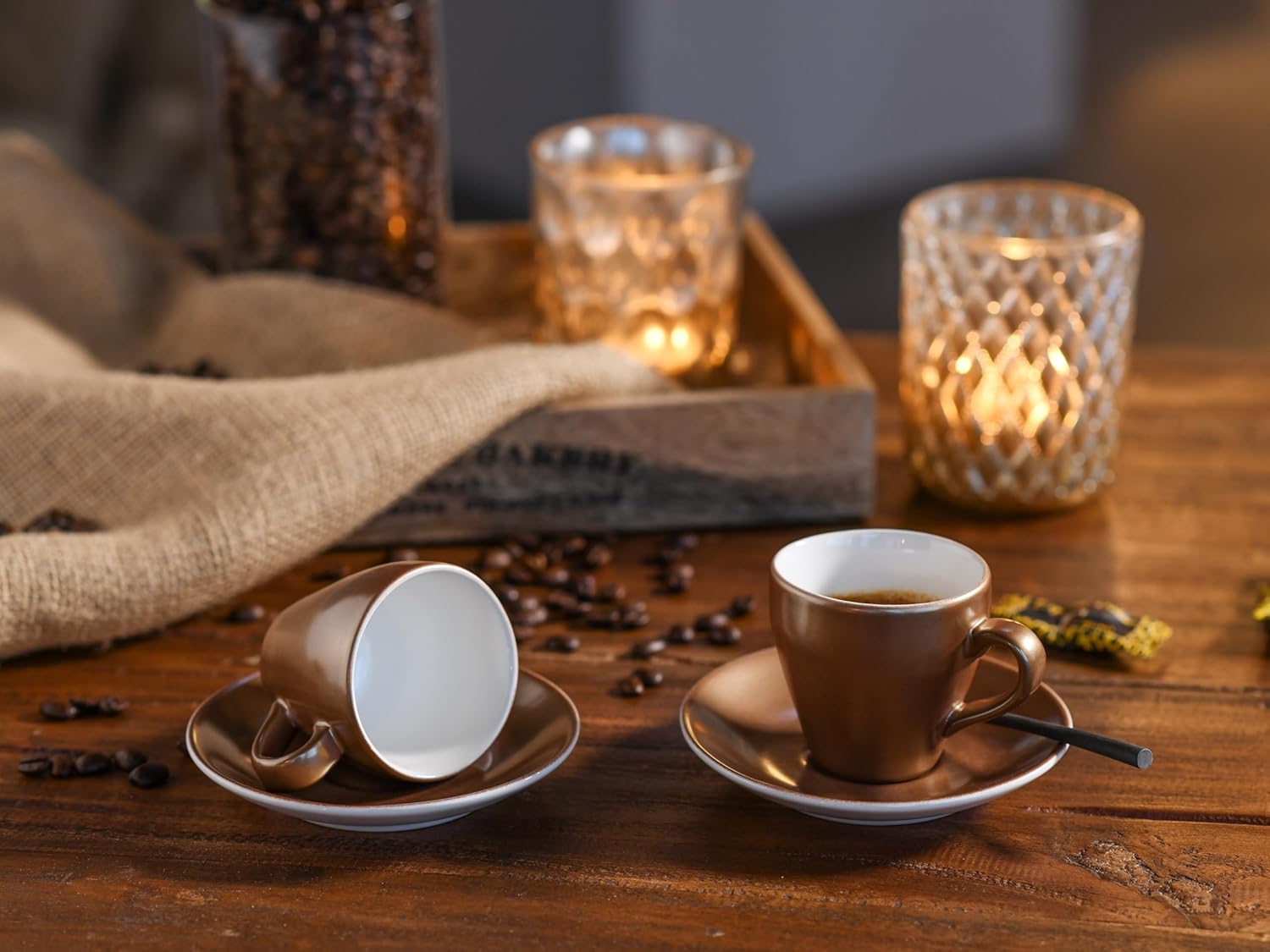 CreaTable, 24326, Serie Golden Days Weiß, 12-teiliges Geschirrset, Espresso Set aus Steinzeug
