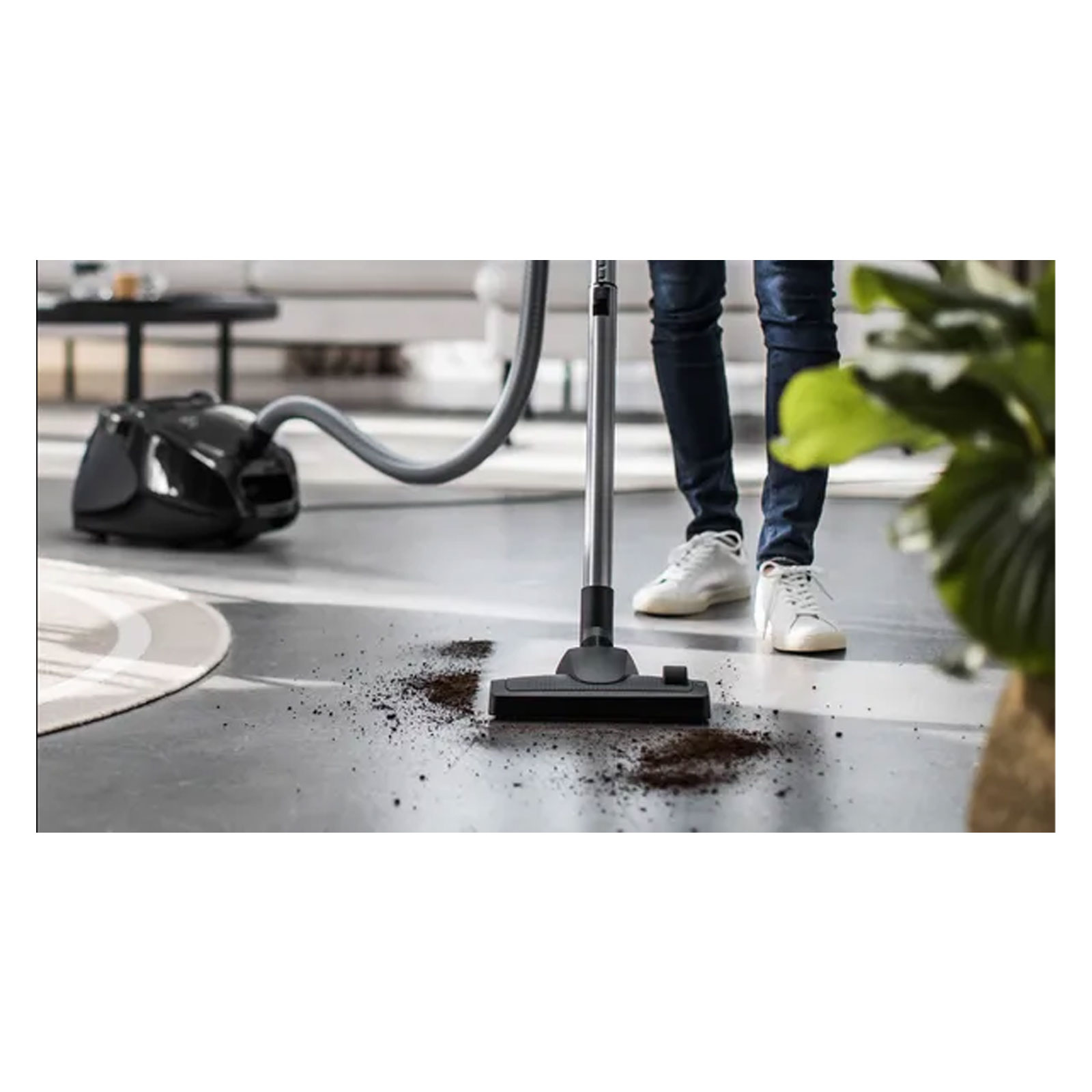 Siemens VSZ3B212 Staubsauger mit Beutel, Z 3.0, Schwarz Siemens VSZ3B212 Staubsauger mit Beutel, Z 3.0, Schwarz